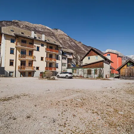 Picturesque Mountain Vista Residences - One Bedroom Apartment *